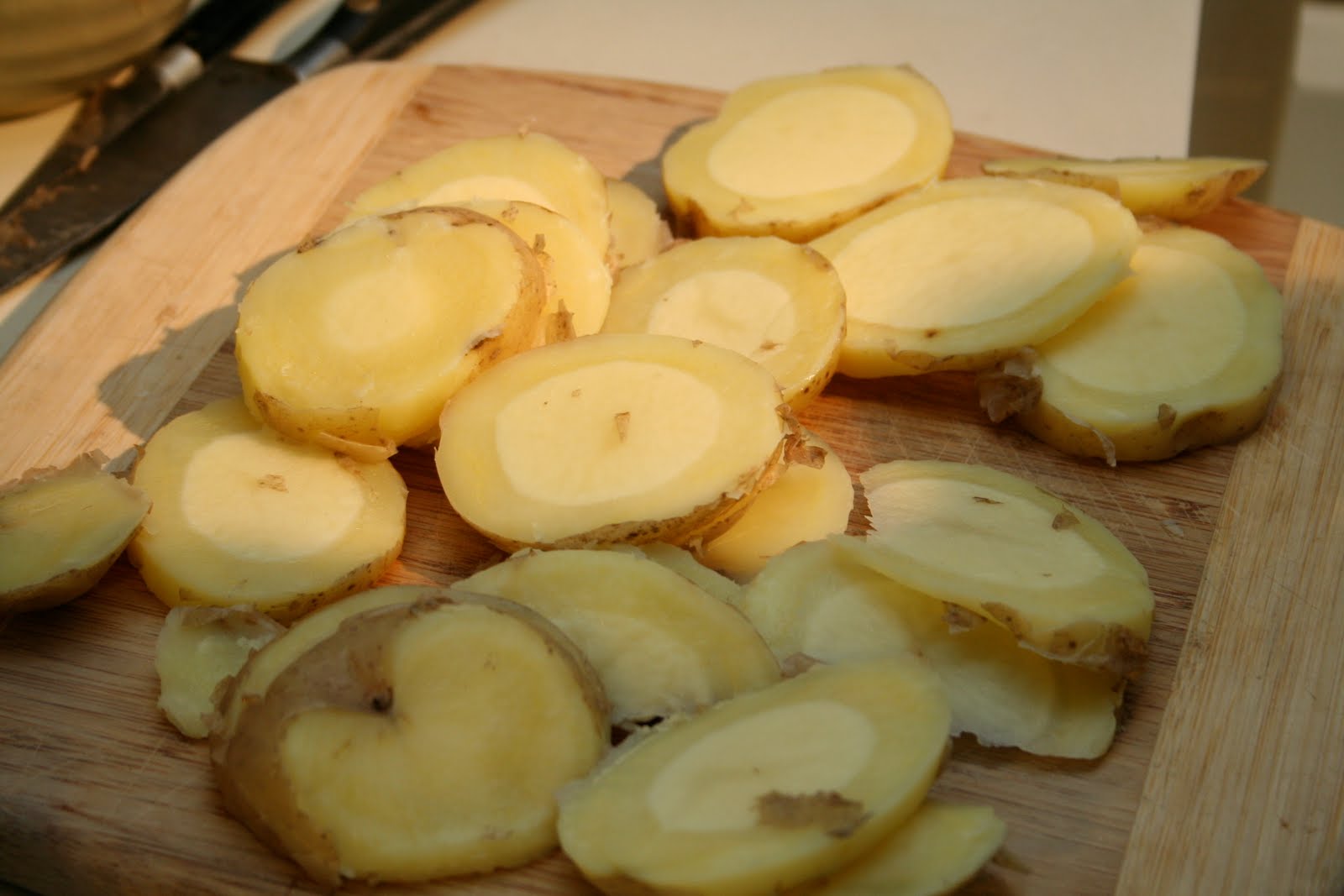 sliced potatoes image